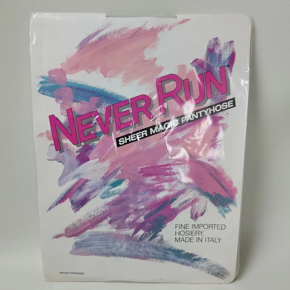 Never Run Sheer Magic Pantyhose Off-Black Medium Made in Italy Vintage 0123